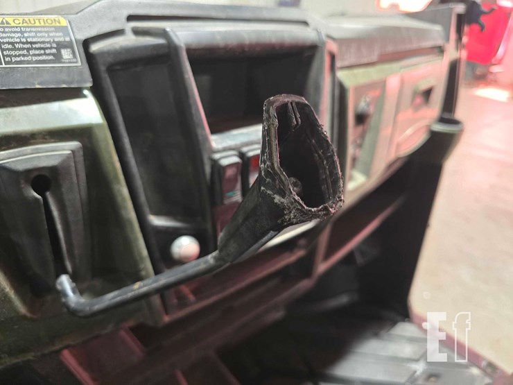 2015-polaris-ranger-crew-image-14