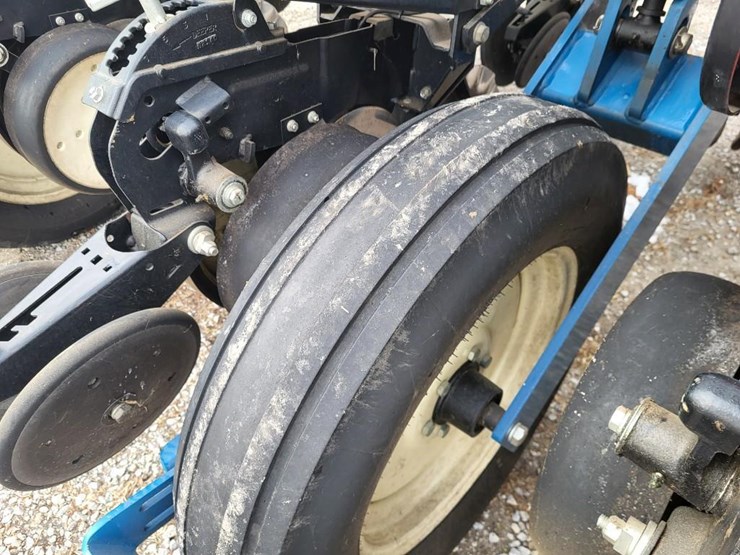 kinze-3000-image-25