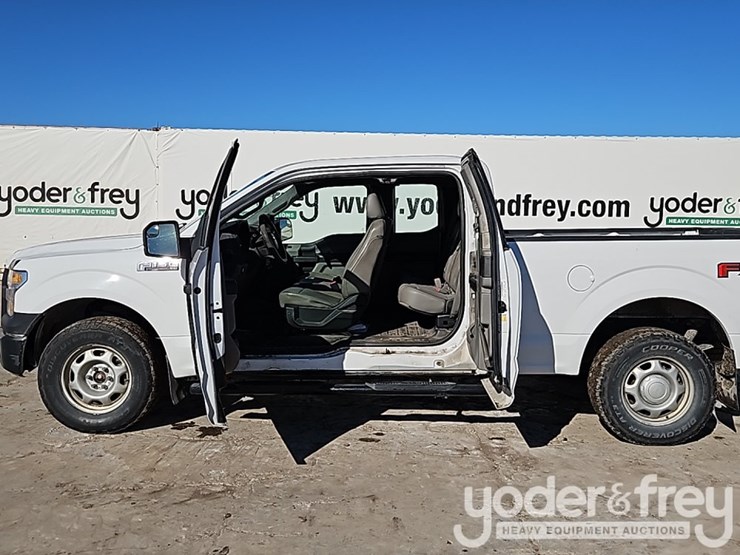 2015-ford-f150-xl-image-19