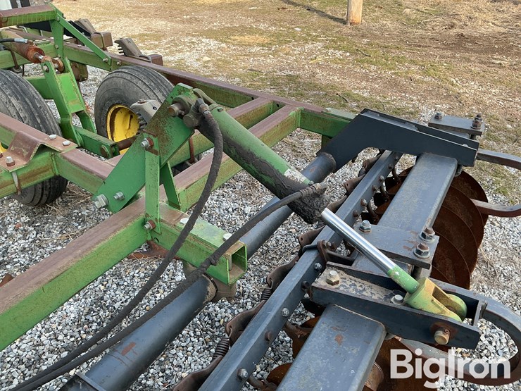 john-deere-726-image-18