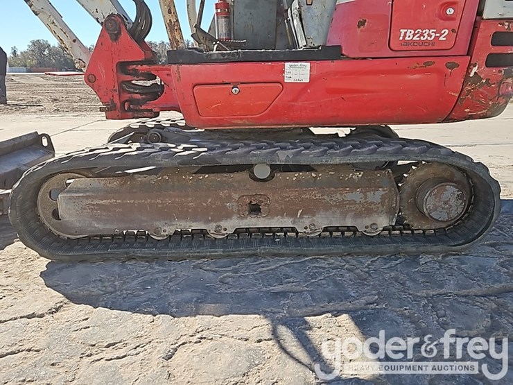 2019-takeuchi-tb235-image-20