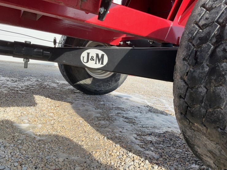 j&m-555-gravity-wagon-image-26