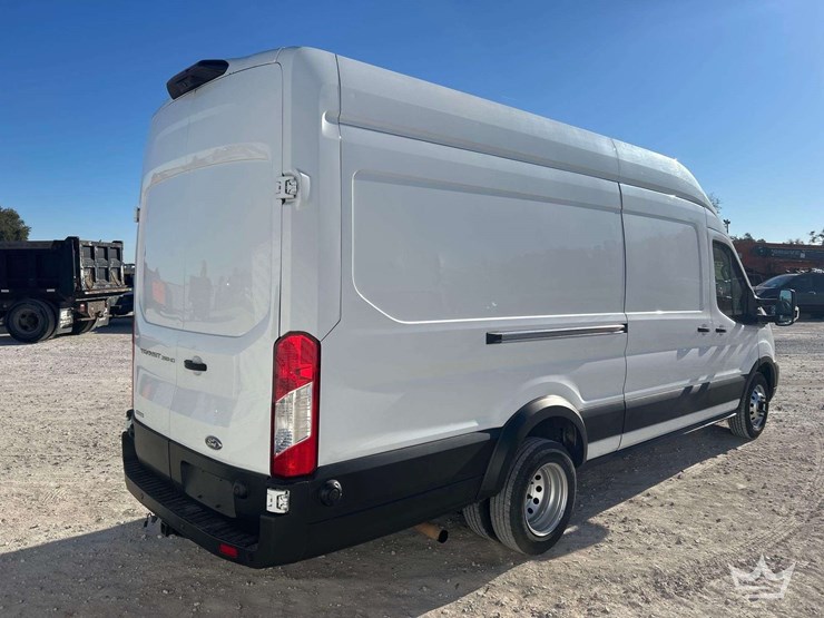 2020-ford-transit-image-3