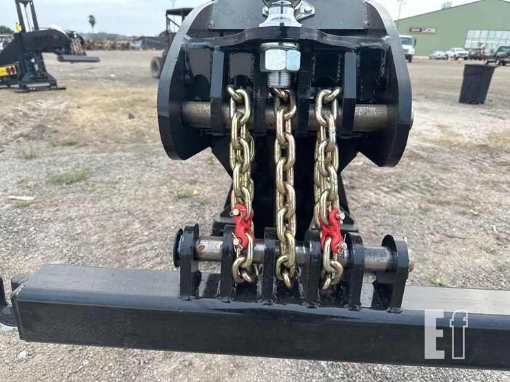 2025-neks-fifth-wheel-wrecker-attachment-image-3