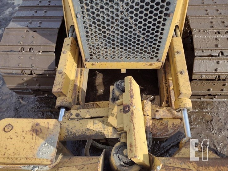 1998-caterpillar-d4c-xl-image-15