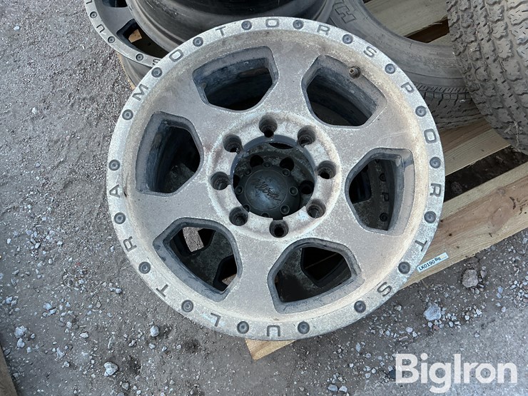 ultra-motorsports-17x9-aluminum-8-bolt-rims-image-10