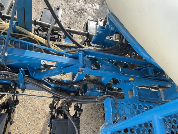 kinze-3600-image-68