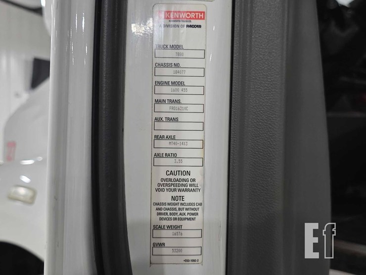 2017-kenworth-t880-image-38