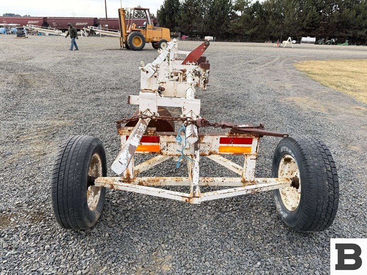 13'-toolbar-w/-custom-carrier-cart-image-4