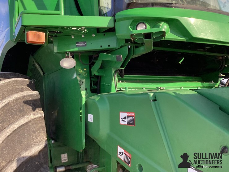 2017-john-deere-s670-image-17