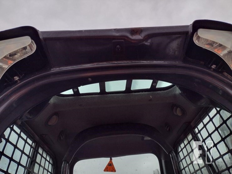 2017-bobcat-t740-image-15