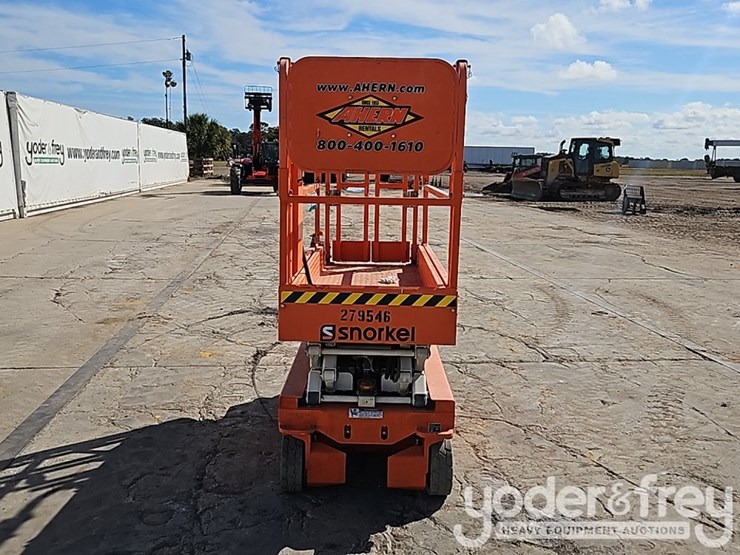 2017-jlg-1930es-image-8