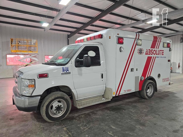 2019-ford-e350-sd-image-1