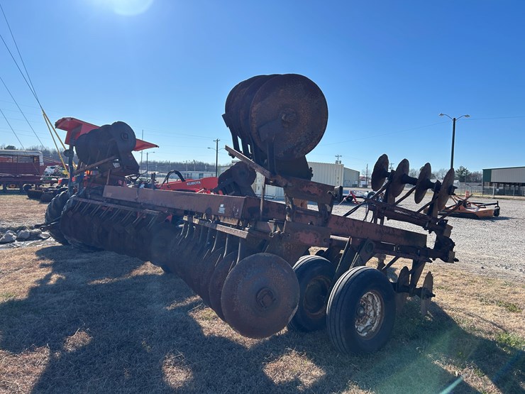 international-480-image-7