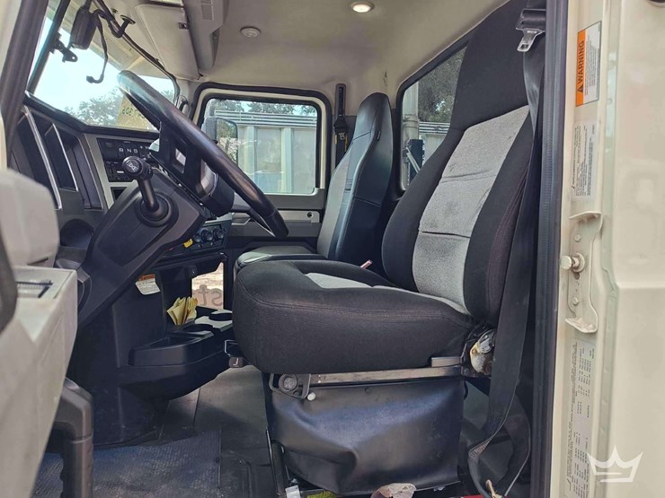 2022-mack-anthem-t/a-wet-kit-day-cab-truck-tractor-image-11