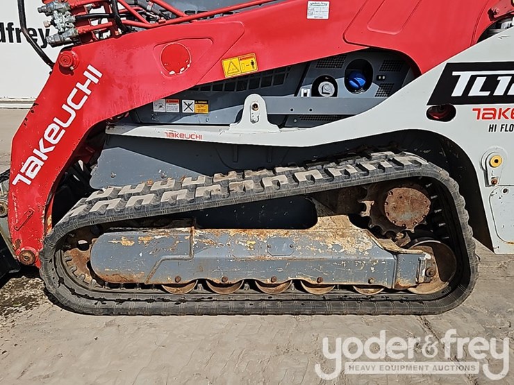 2017-takeuchi-tl12v2-image-14