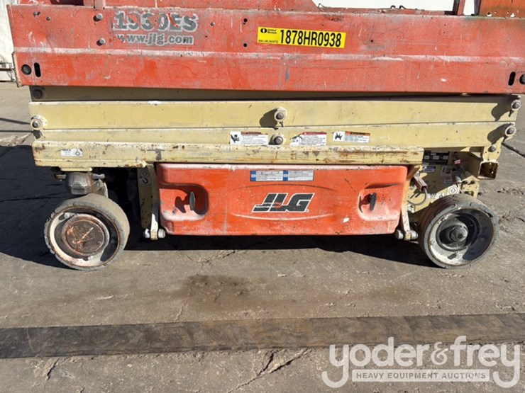 2016-jlg-1930es-image-9