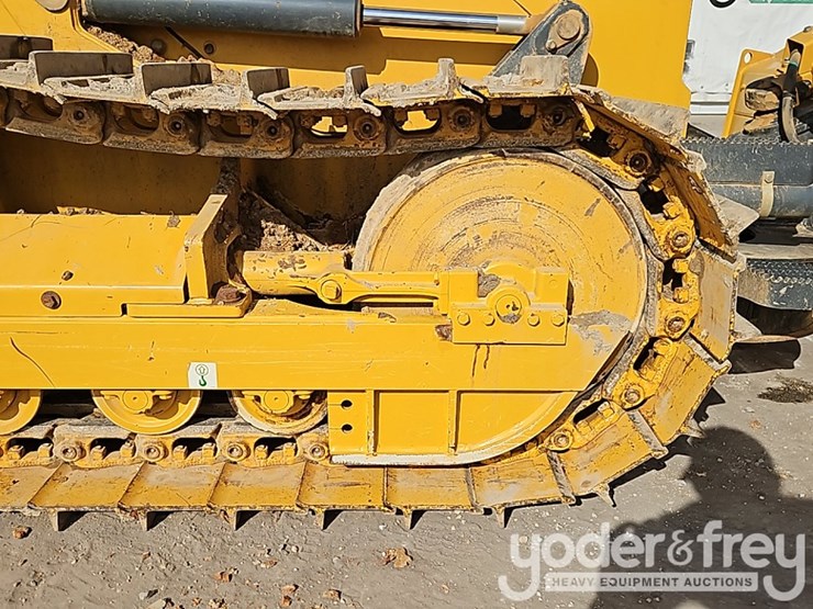 2022-deere-450k-image-12