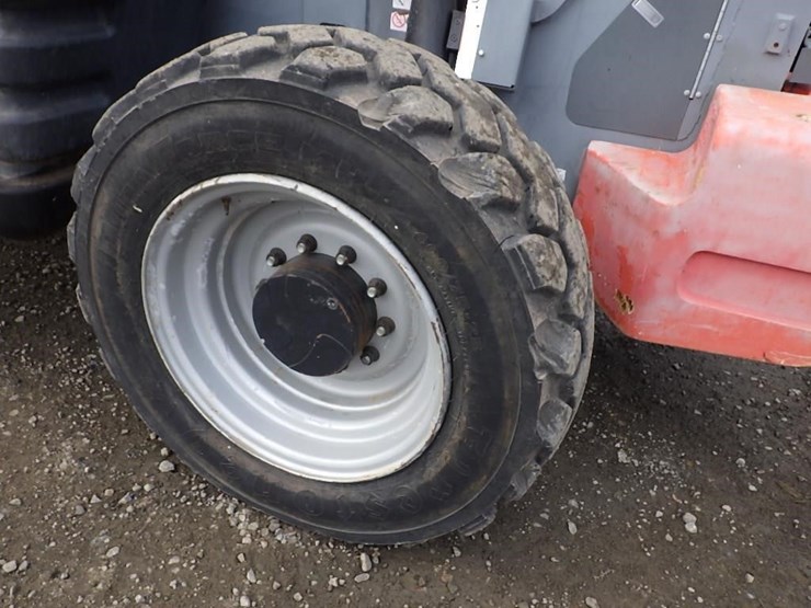 2018-skyjack-sj1056th-image-33