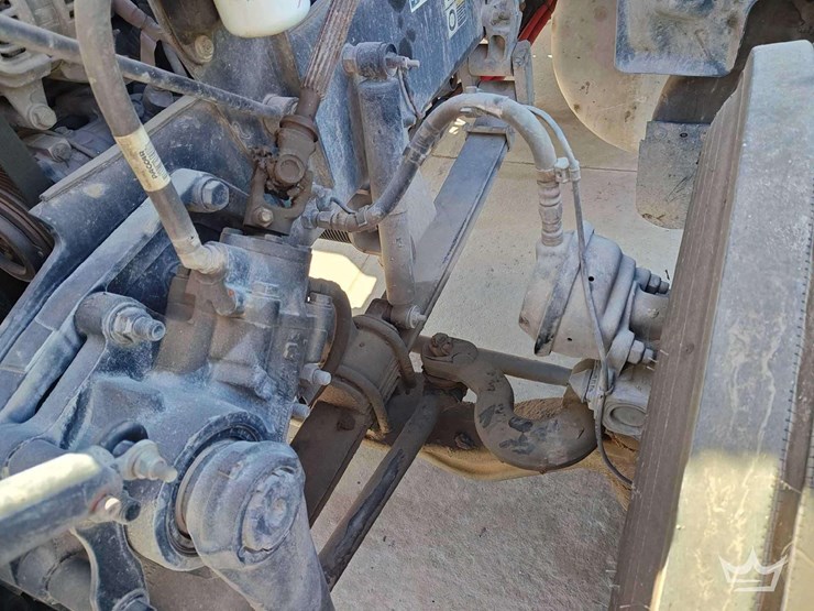 2023-peterbilt-567-image-29