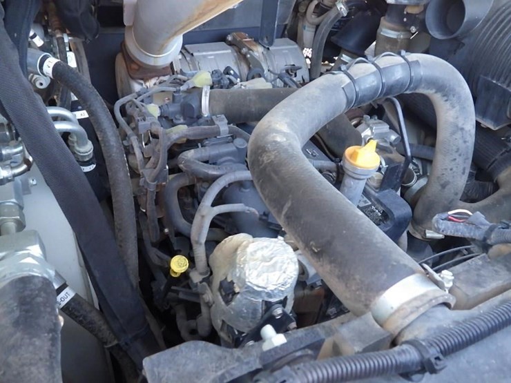 takeuchi-tl8r2-image-11