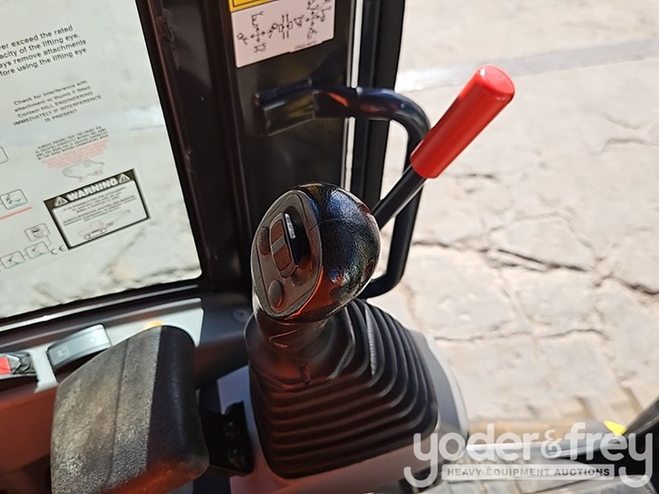 2024-komatsu-pc55mr-image-44