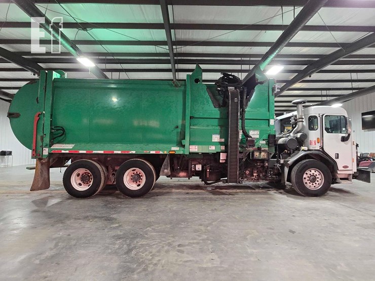 2020-peterbilt-520-image-6