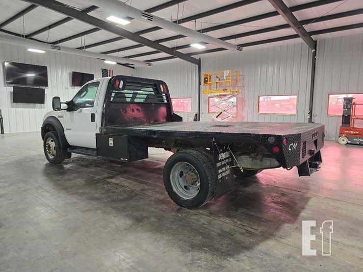 2006-ford-f550-image-4