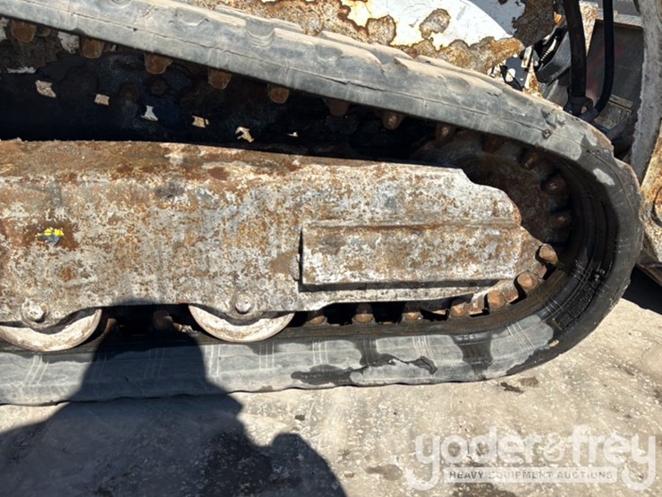 2019-bobcat-t450-image-10