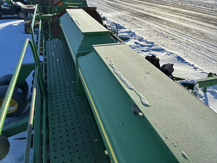 john-deere-1590-image-38