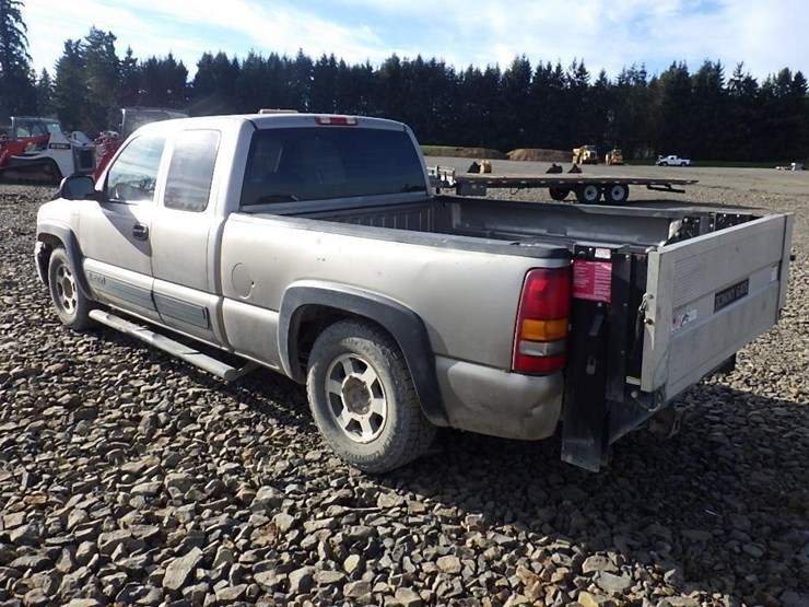 2003-gmc-1500-image-7