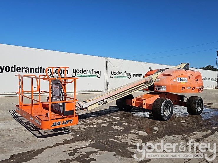 2013-jlg-400s-image-1