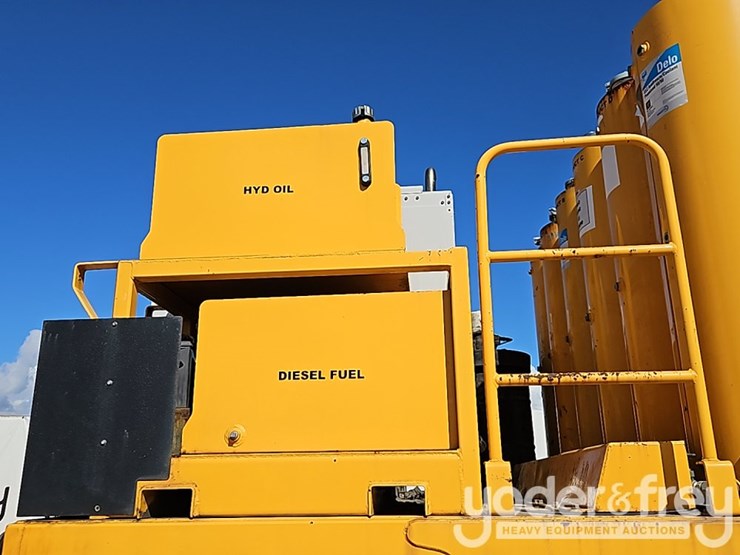 2005-volvo-a30-image-19