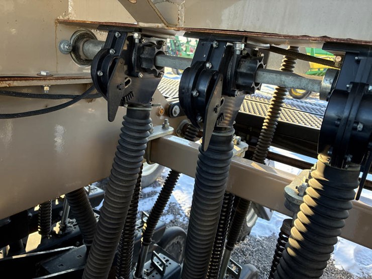 2022-remlinger-2300-image-10