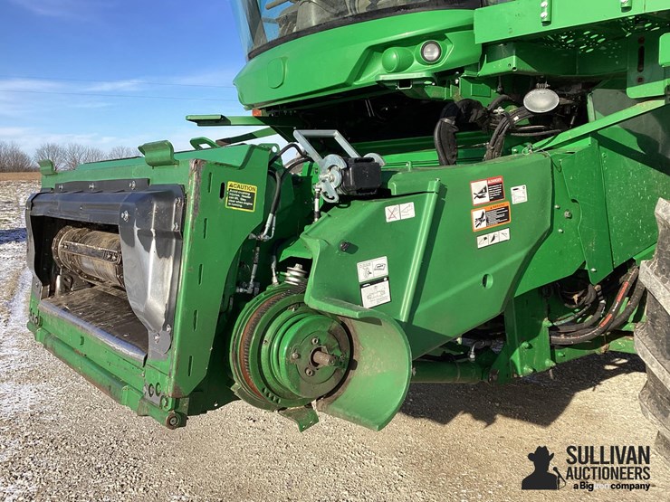 2017-john-deere-s670-image-12