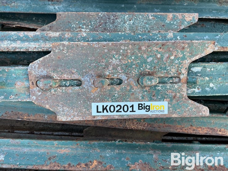 t-posts-w/carrier-rack-image-15