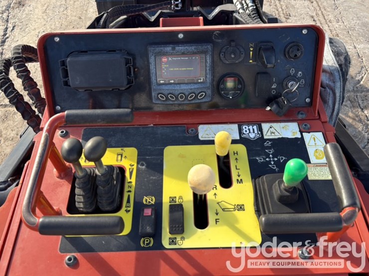 2021-ditch-witch-sk1550-image-16