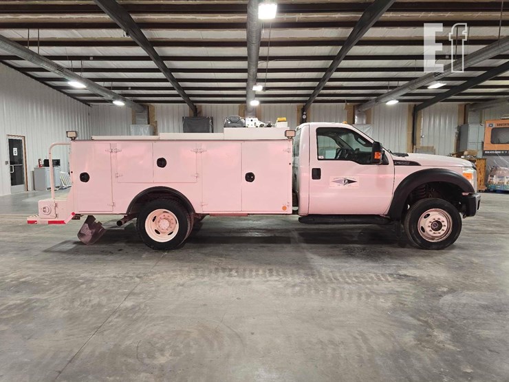 2015-ford-f550-image-6