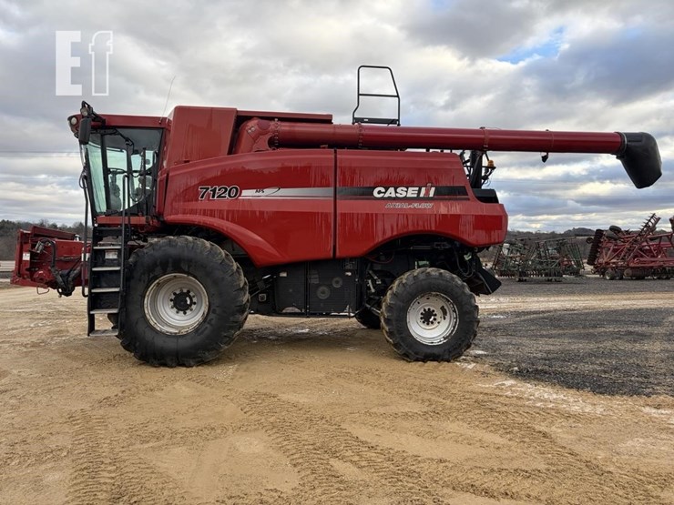 2012-case-ih-7120-image-2