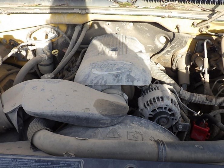 2004-chevrolet-2500-image-12