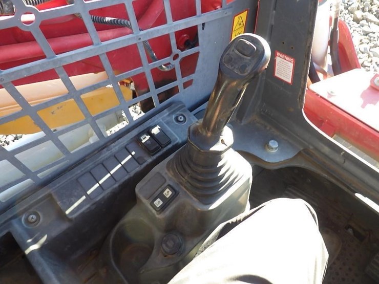 takeuchi-tl8r2-image-22