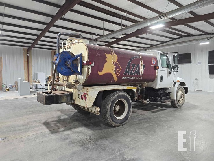 2009-international-durastar-4300-image-3