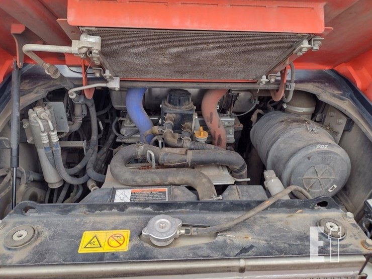 2019-kubota-svl95-2s-image-39