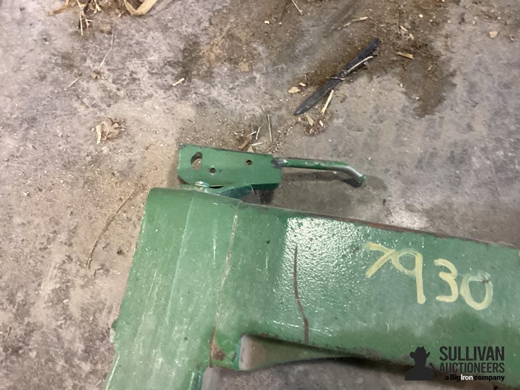 john-deere-quick-hitch-image-11