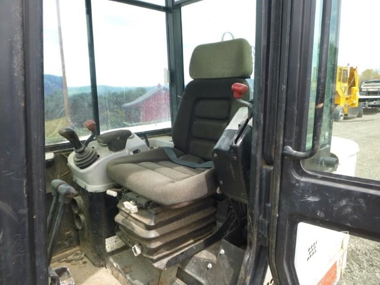 2001-bobcat-331e-image-11