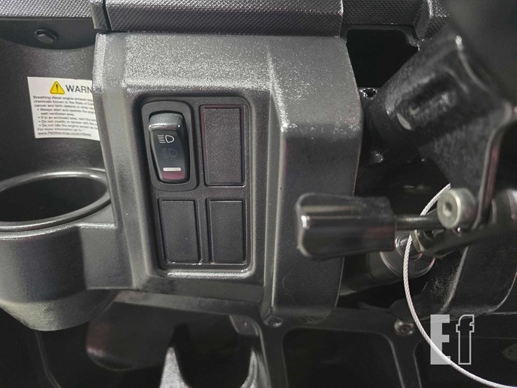 2022-polaris-pro-xd-fs-diesel-crew-image-14