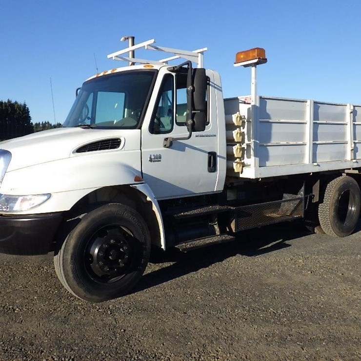 2006 INTERNATIONAL 4300 SBA