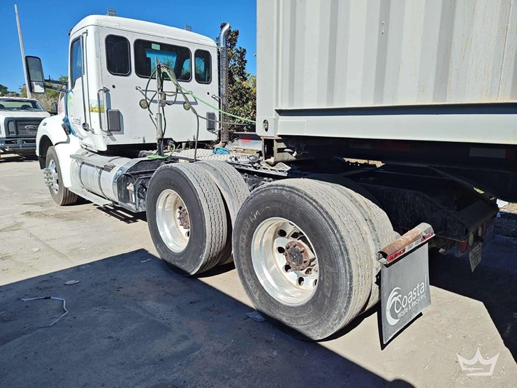 2019-kenworth-t880-image-5