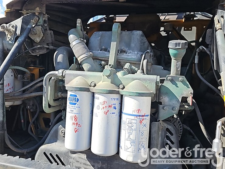 2005-volvo-a30-image-25