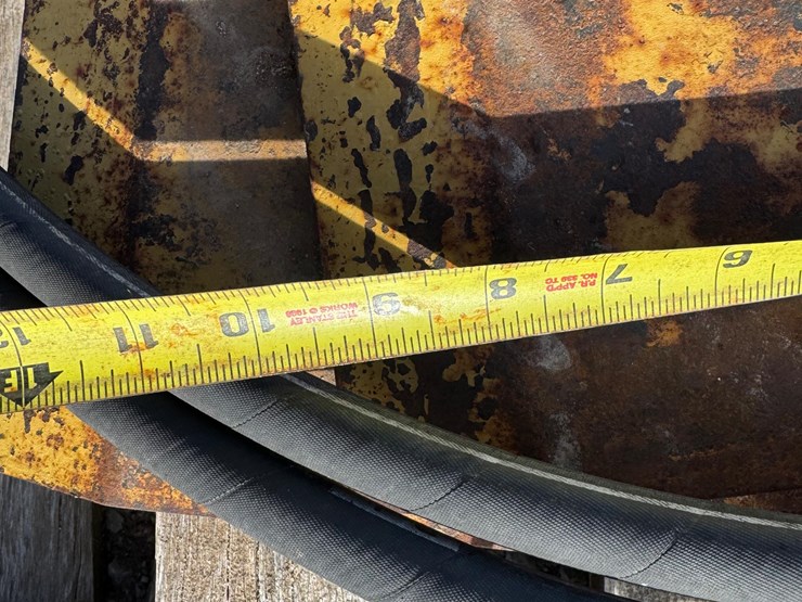 cat-bolt-on-cutting-edge-&-hyd-cylinder-image-14